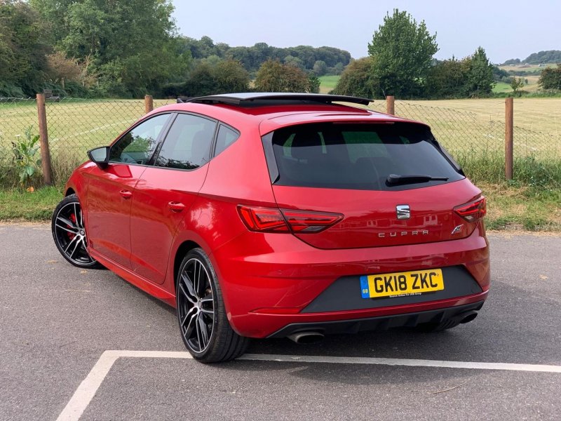 SEAT LEON