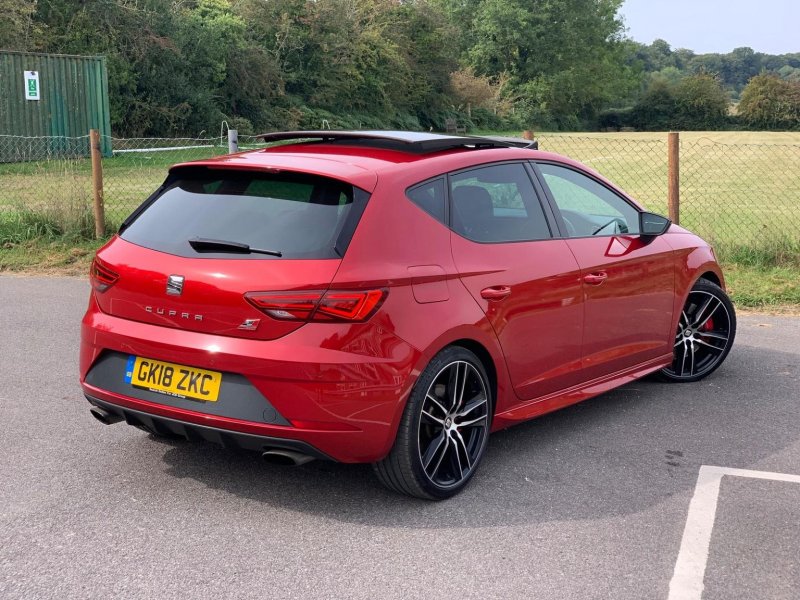 SEAT LEON