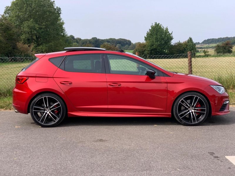 SEAT LEON