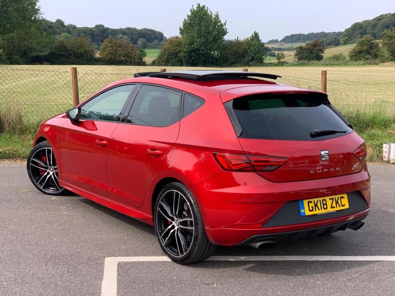 SEAT LEON