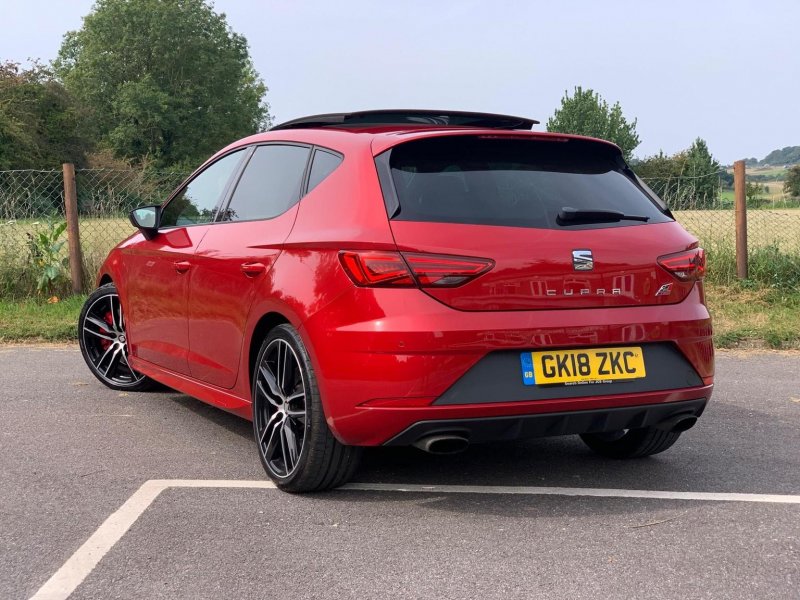SEAT LEON