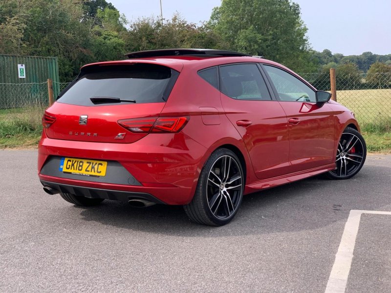 SEAT LEON