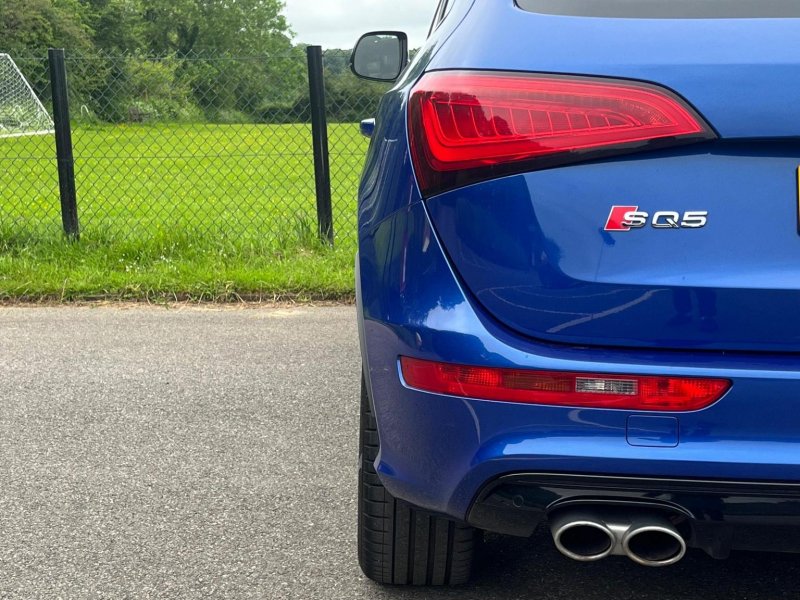 AUDI SQ5