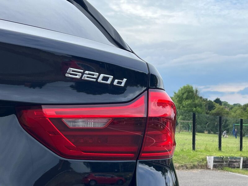 BMW 5 SERIES