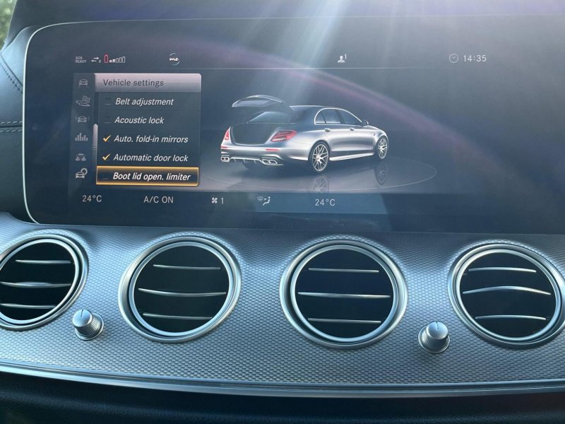 MERCEDES-BENZ E CLASS