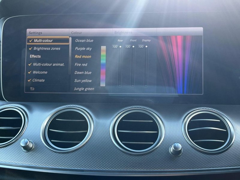 MERCEDES-BENZ E CLASS