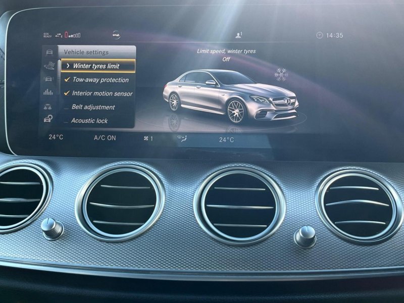 MERCEDES-BENZ E CLASS